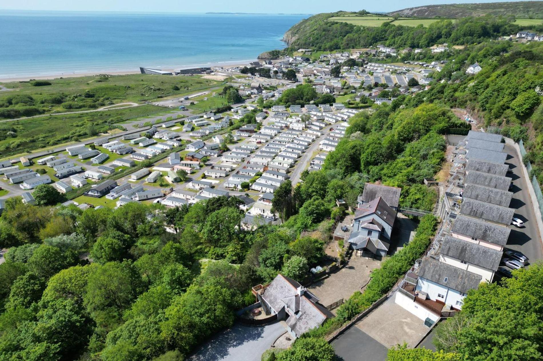 Ewyn Y Don - 2 Bedroom Apartment - Pendine Exterior foto
